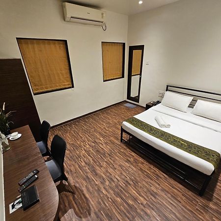 Hotel Kumkum Mumbai Kültér fotó
