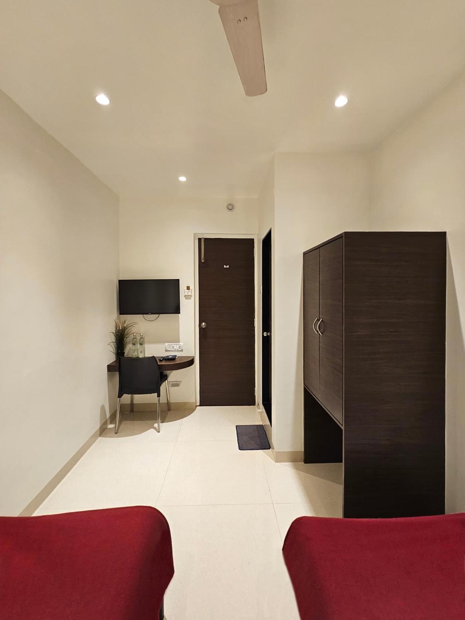 Hotel Kumkum Mumbai Kültér fotó