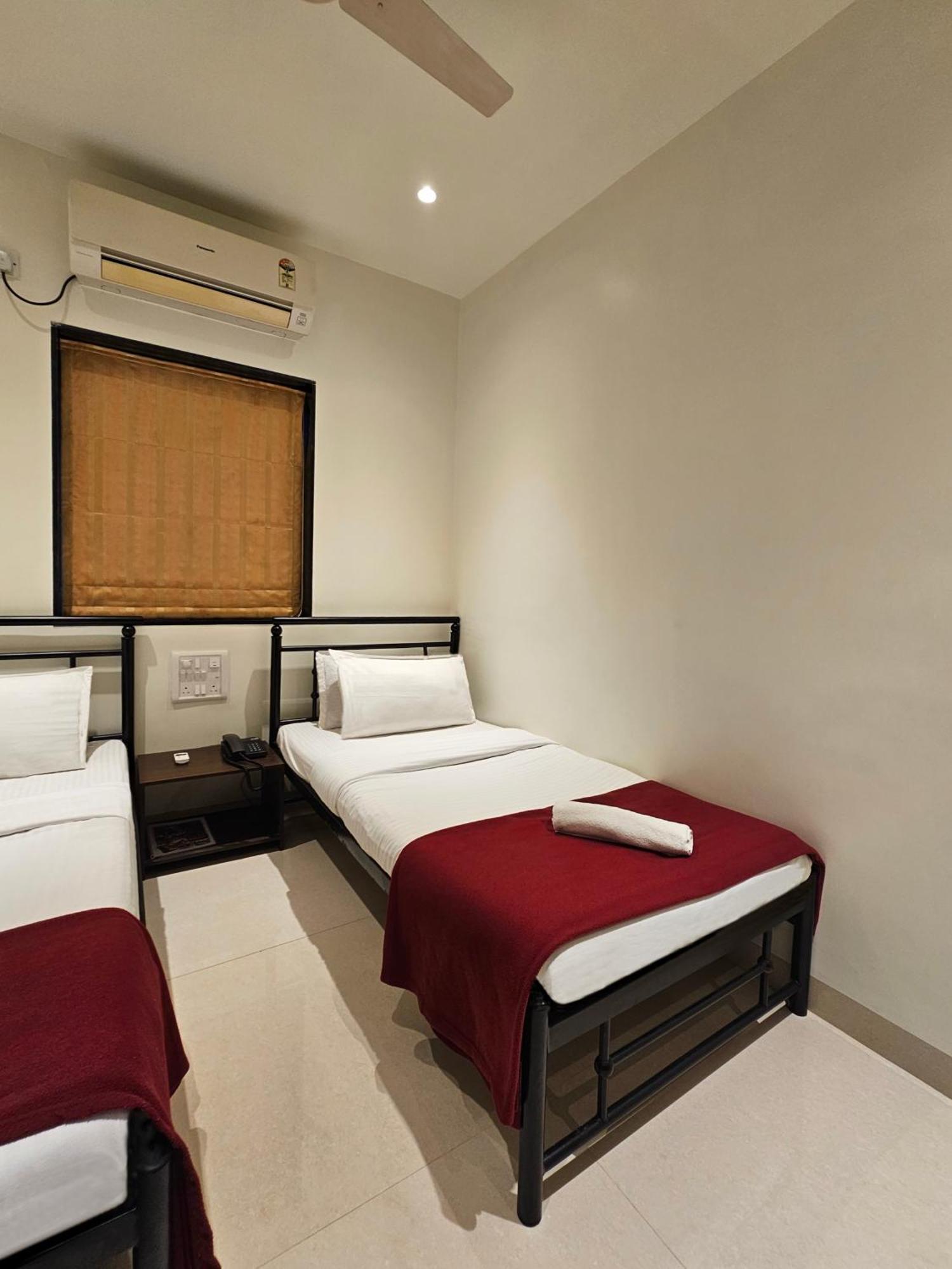 Hotel Kumkum Mumbai Kültér fotó