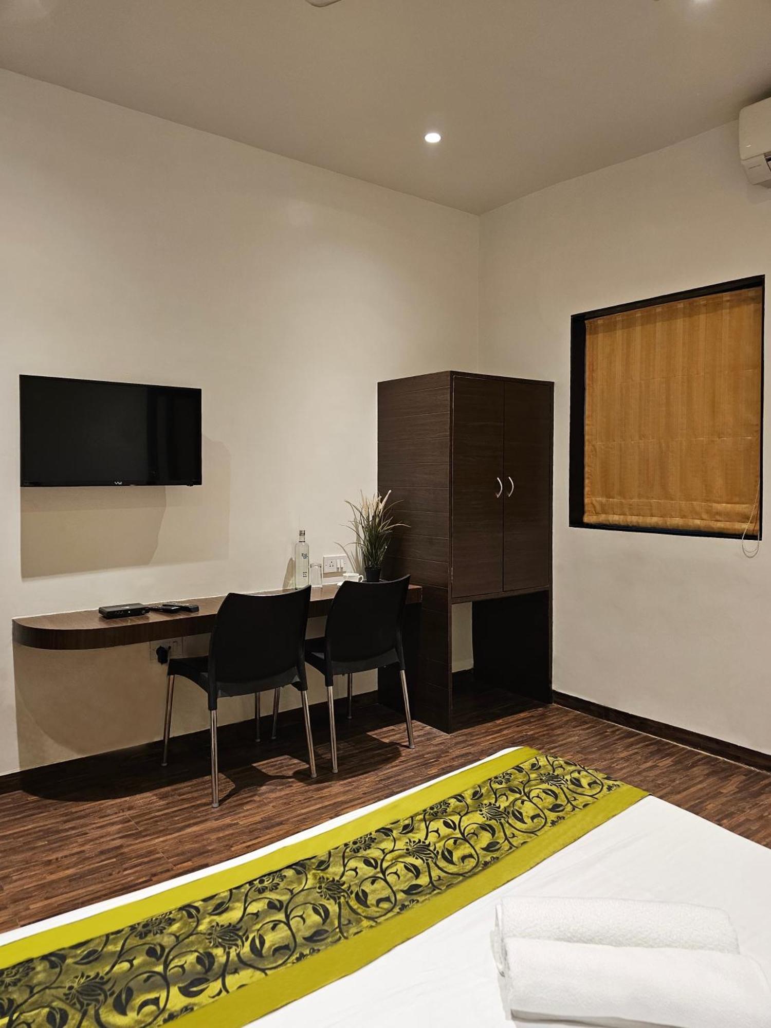 Hotel Kumkum Mumbai Kültér fotó